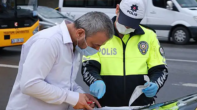 Konya'da Kovid-19 tedbirlerine uymayan 159 kişiye ceza kesildi