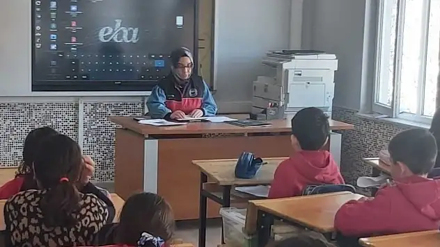 Konya'da küçük çiftçilere özel kitap