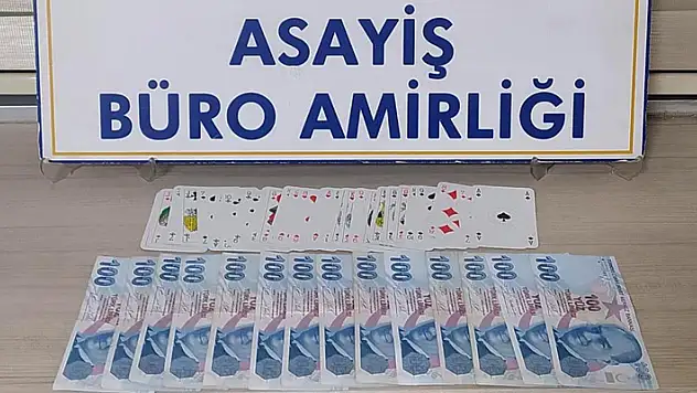 Konya'da kumar oynayan 6 kişiye 24 bin 330 TL ceza
