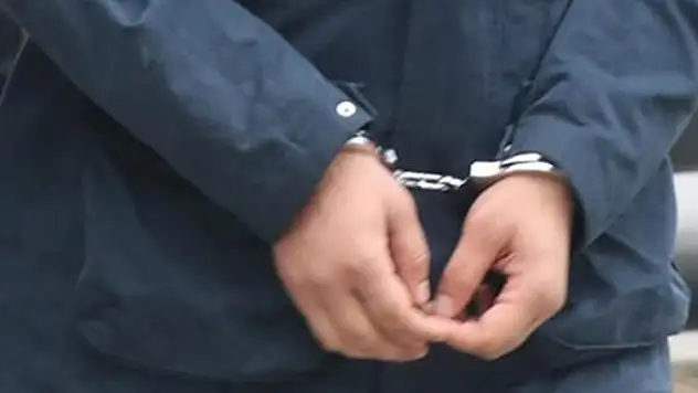 Konya'da kümeste saklanırken yakalanan cinayet sanığı hakim karşısında