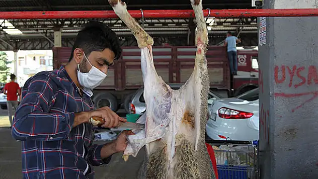 Konya'da kurban kesim yerlerinde pandemi sakinliği