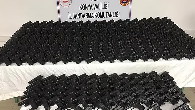 Konya'da jandarmadan kuru sıkı tabanca operasyonu