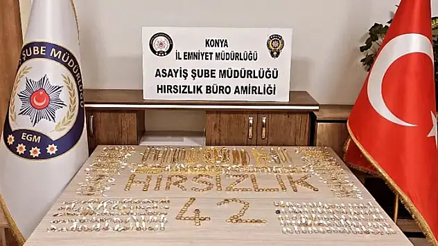 Konya'da kuyumcudan çalınan 4 kilogram altın çatı arasında bulundu!  3 zanlıdan 1'i tutuklandı
