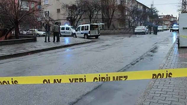 Konya'da kuzenlerin şakasında kan döküldü