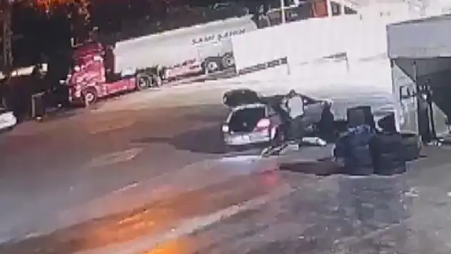 Konya'da lastik tamirine gelen kişi, 1 milyonluk tespihleri çalıp patlak lastikle kaçtı