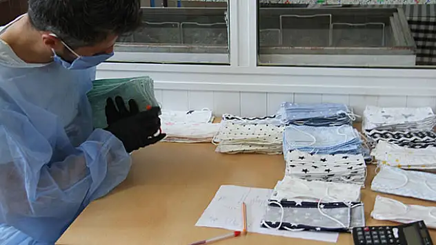 Konya'da lisede üretilen farklı tasarımlı maskeler yoğun ilgi görüyor