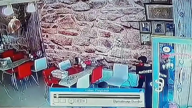 Konya'da Lokantadan para çalan çocuklar kamerada