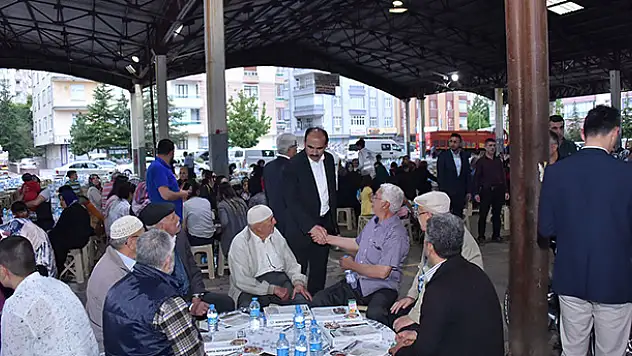 Konya'da mahalle iftarları devam ediyor