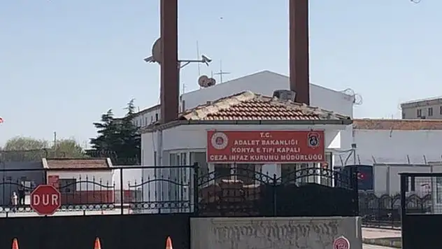 Konya'da mahkum ve gardiyan ilişkisine soruşturma: 3 gardiyan açığa alındı