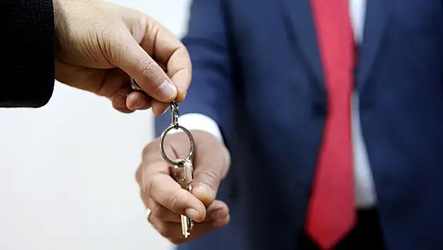 Konya'da martta 3 bin 20, Türkiye'de 134 bin 170 konut satıldı
