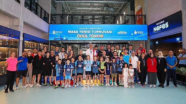 Konya'da masa tenisi maratonu sona erdi