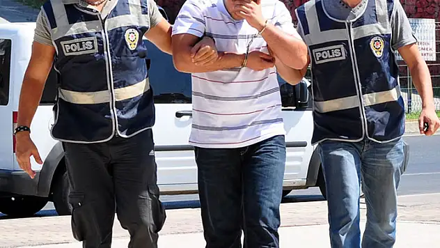 Konya'da 'Mercek-20' operasyonunda yakalanan 2 zanlı tutuklandı
