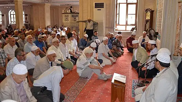 Konya'da Merhum Cumhurbaşkanı Süleyman Demirel İçin Mevlit Okutuldu