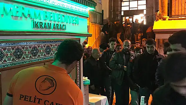 Konya'da Mevlid Kandili coşkusu Kapu Camii'nde yaşandı