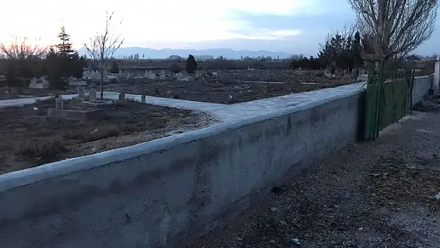 Konya'da mezarlıkta cesedi bulunan kadının kimliği DNA örneğinden belirlenecek

