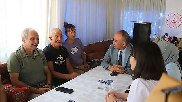 Konya'da milli sporculardan çocuklara ilham veren ziyaret