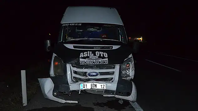 Konya'da minibüs ile otomobil çarpıştı: 6 yaralı
