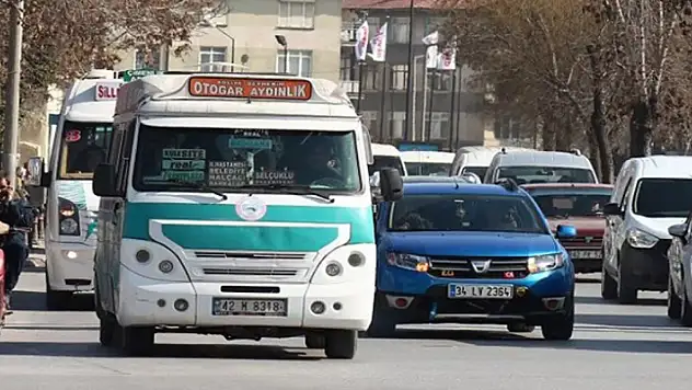 Konya'da minibüs ve taksi ücretlerine zam geldi: İndi-bindi 15 lira! 