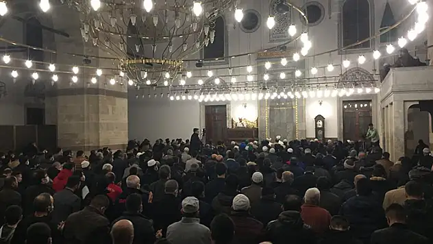Konya'da Miraç Kandili dualarla idrak edildi
