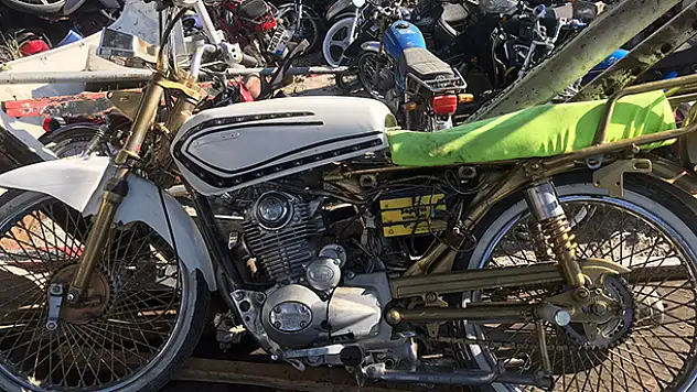 Konya'da motosiklet hırsızlığı iddiasıyla yakalanan 5 zanlıdan biri tutuklandı