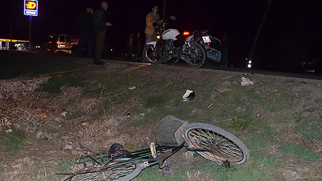 Konya'da motosiklet ile bisiklet çarpıştı
