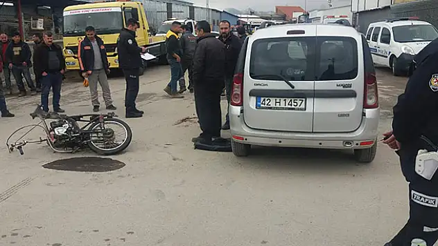 Konya'da motosiklet ile hafif ticari araç çarpıştı