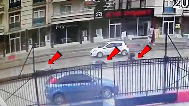 Konya'da motosiklet ıslak zeminde savruldu: 2 yaralı