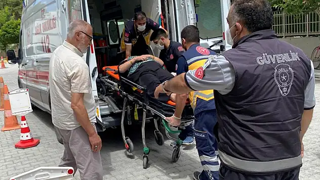 Konya'da motosikletin çarptığı yaya hastanelik oldu

