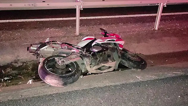 Konya'da motosikletin devrilmesi sonucu 2 kişi yaralandı

