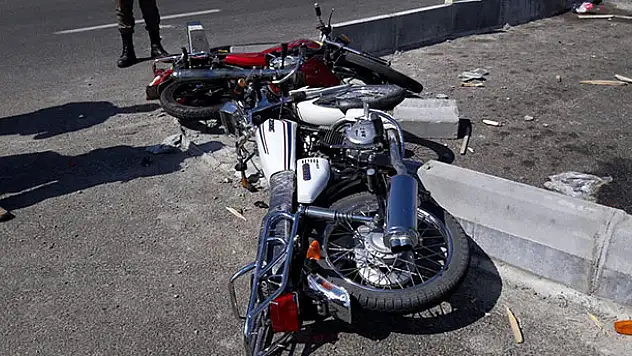 Konya'da motosikletler çarpıştı: 1 ölü, 2 yaralı