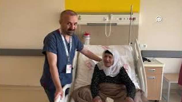 Konya'da mucize operasyon: 96 yaşında kanseri yendi