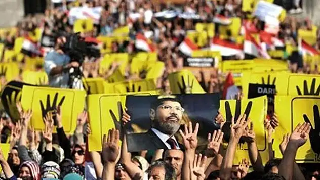 Konya'da Mursi hakkında idam kararına protesto