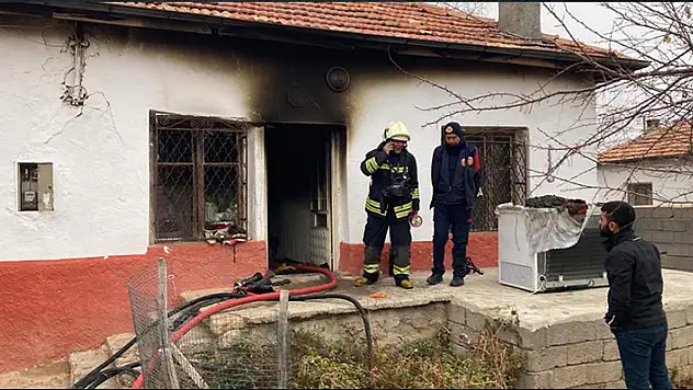 Konya'da müstakil evde çıkan yangın hasara neden oldu
