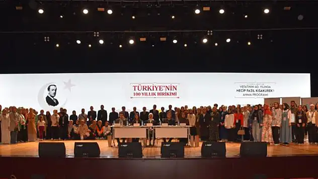 Konya'da Necip Fazıl Kısakürek anıldı
