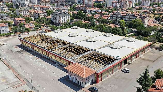 Konya'da o pazar yeri baştan sona yenileniyor