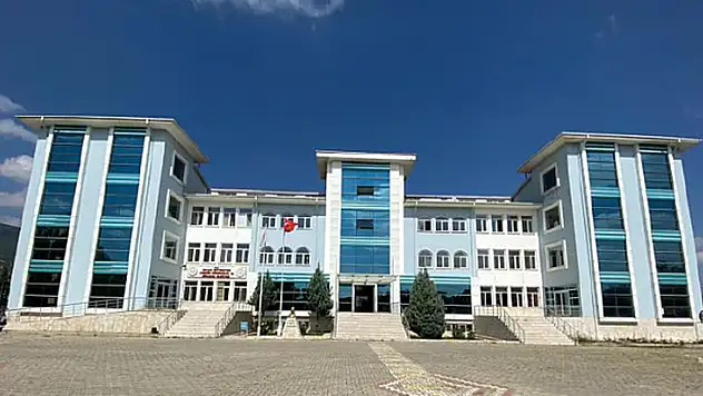 Konya'da o üniversitede, Gıda Mühendisliği Bölümü'nü kazanan ilk 10 öğrenciye bin lira burs verilecek