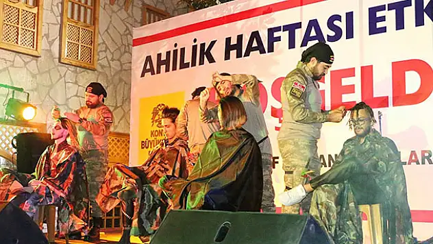 Konya'da obüs mermisi ve semazen şeklinde saç modeli yaptılar