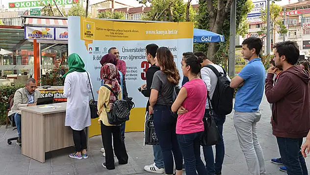 Konya'da öğrenciler ulaşımdan elkart ile 3 gün ücretsiz yararlanıyor