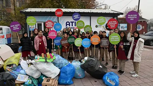 Konya'da öğrencilerden 'Atık Kumbaram' projesine destek
