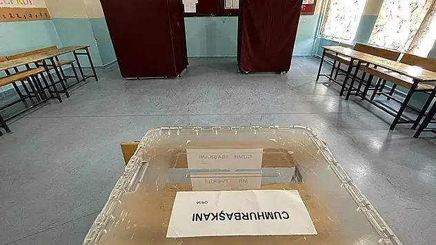 Konya'da okulda sahte müşahit kartıyla yakalanan kişi serbest bırakıldı
