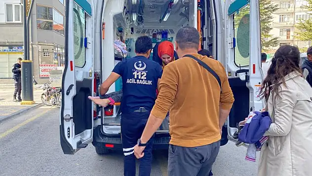 Konya'da okuldan çıkan çocuğa motosiklet çarptı
