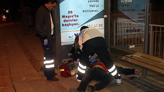 Konya'da otobüs durağında intihar