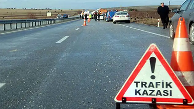 Konya'da otomobil devrildi: 1 ölü, 2 yaralı
