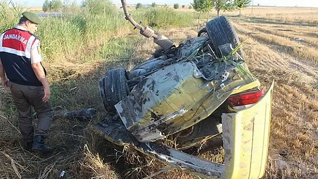 Konya'da otomobil devrildi: 2 yaralı