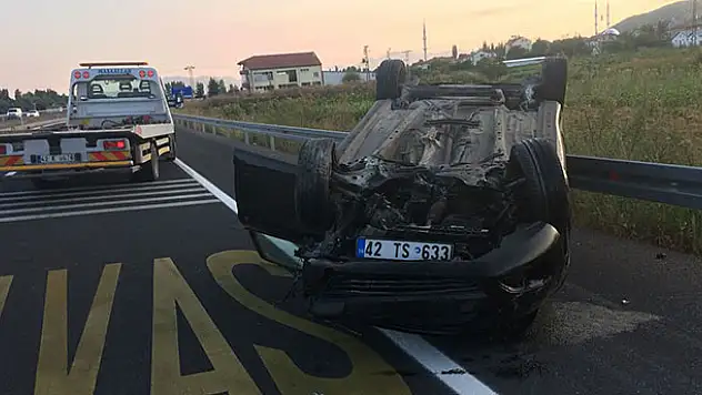 Konya'da otomobil devrildi: 2 yaralı
