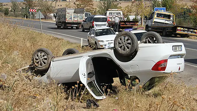 Konya'da otomobil devrildi: 6 yaralı