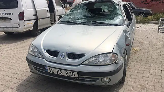 Konya'da otomobil devrildi, 81 yaşındaki sürücü yaralı kurtuldu
