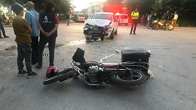 Konya'da otomobil ile çarpışan motosikletin sürücüsü yaralandı