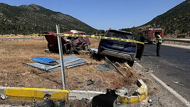 Konya'da otomobil ile cip çarpıştı: 2 ölü, 2 yaralı
