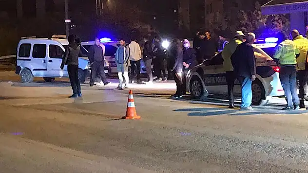 Konya'da otomobil ile hafif ticari araç çarpıştı: 2 yaralı

